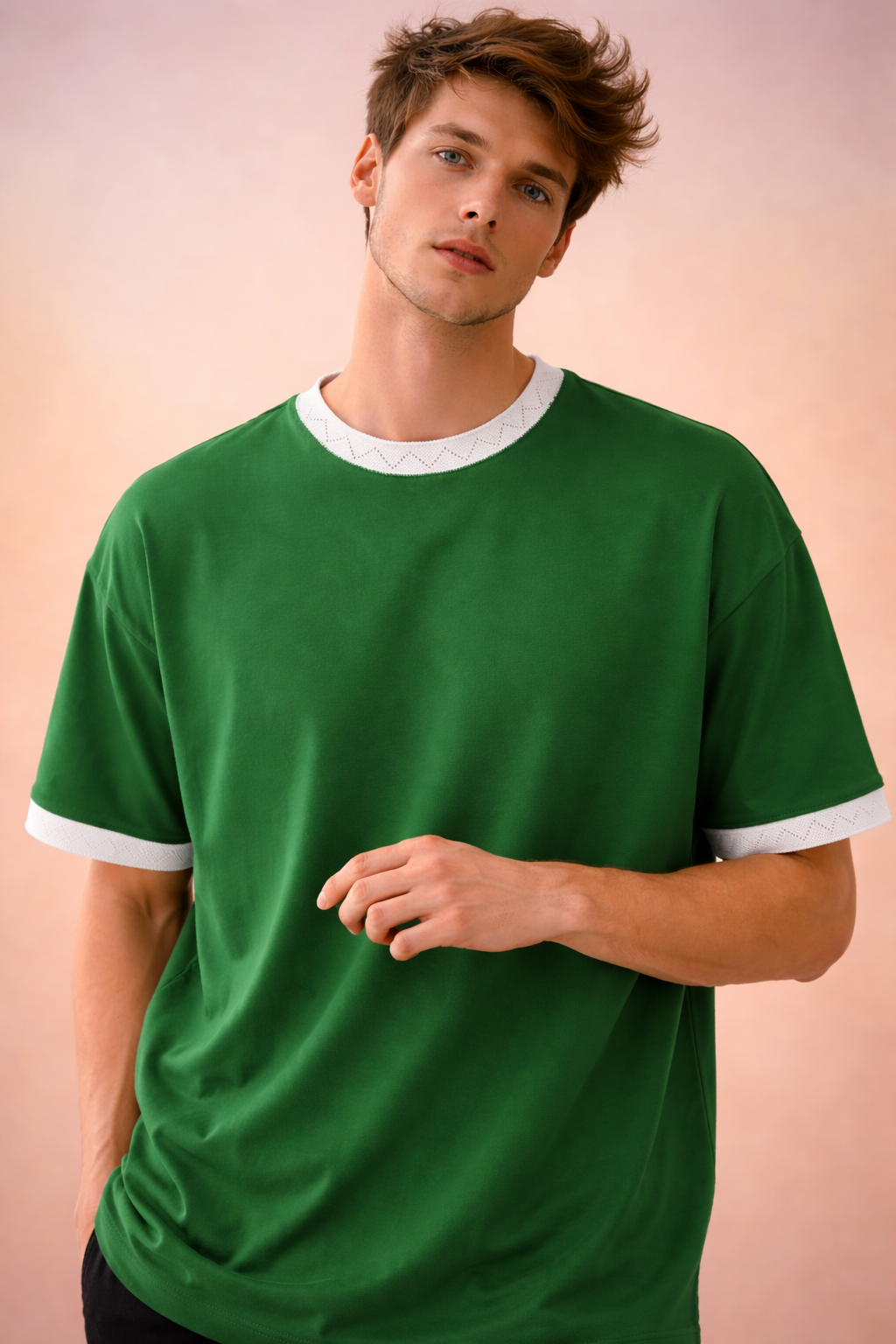 portrait d'un jeune homme détendu